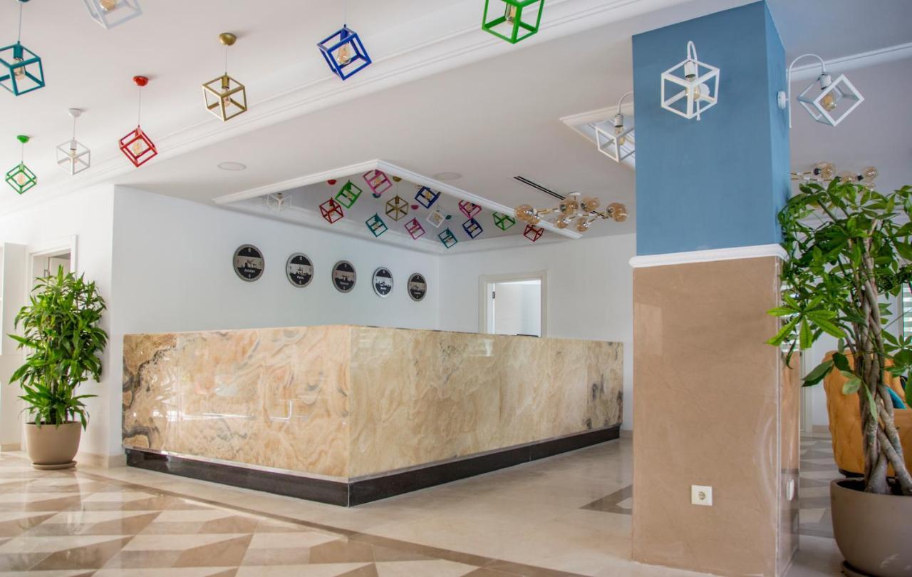 Hotel Crystal Club World Of Colours Belek Esterno foto