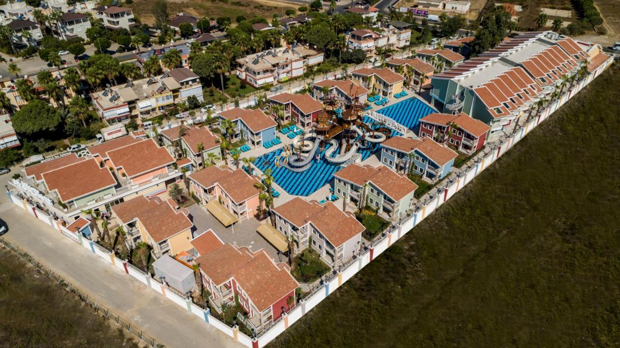 Hotel Crystal Club World Of Colours Belek Esterno foto