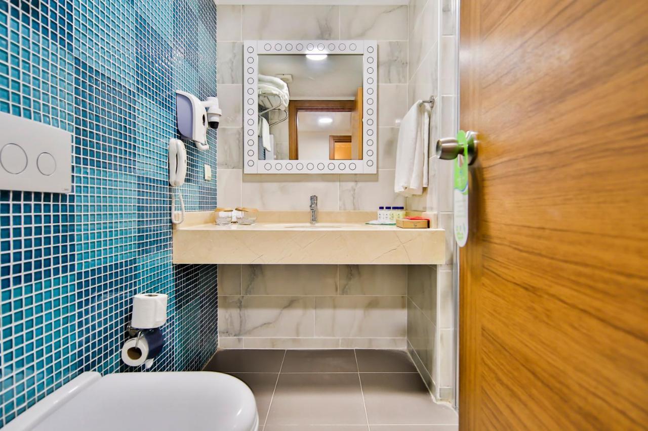 Hotel Crystal Club World Of Colours Belek Esterno foto