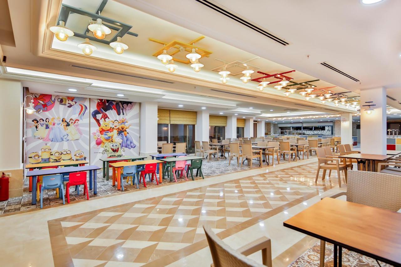Hotel Crystal Club World Of Colours Belek Esterno foto
